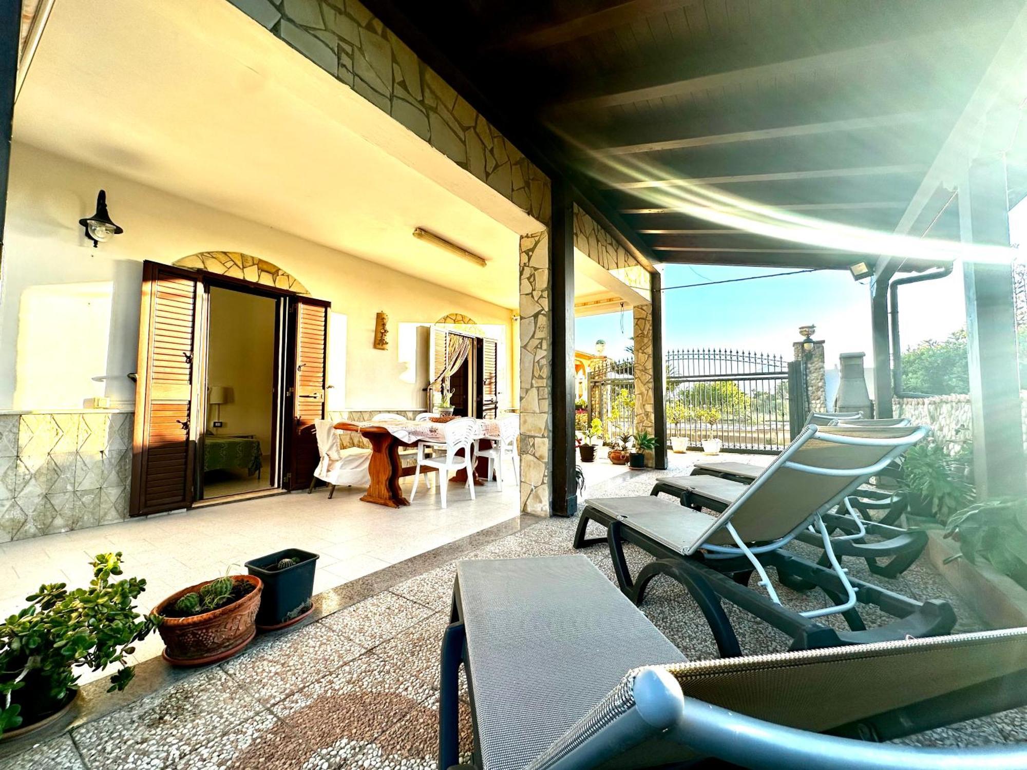 Casa Del Sole Appartement Campofelice Di Roccella Buitenkant foto