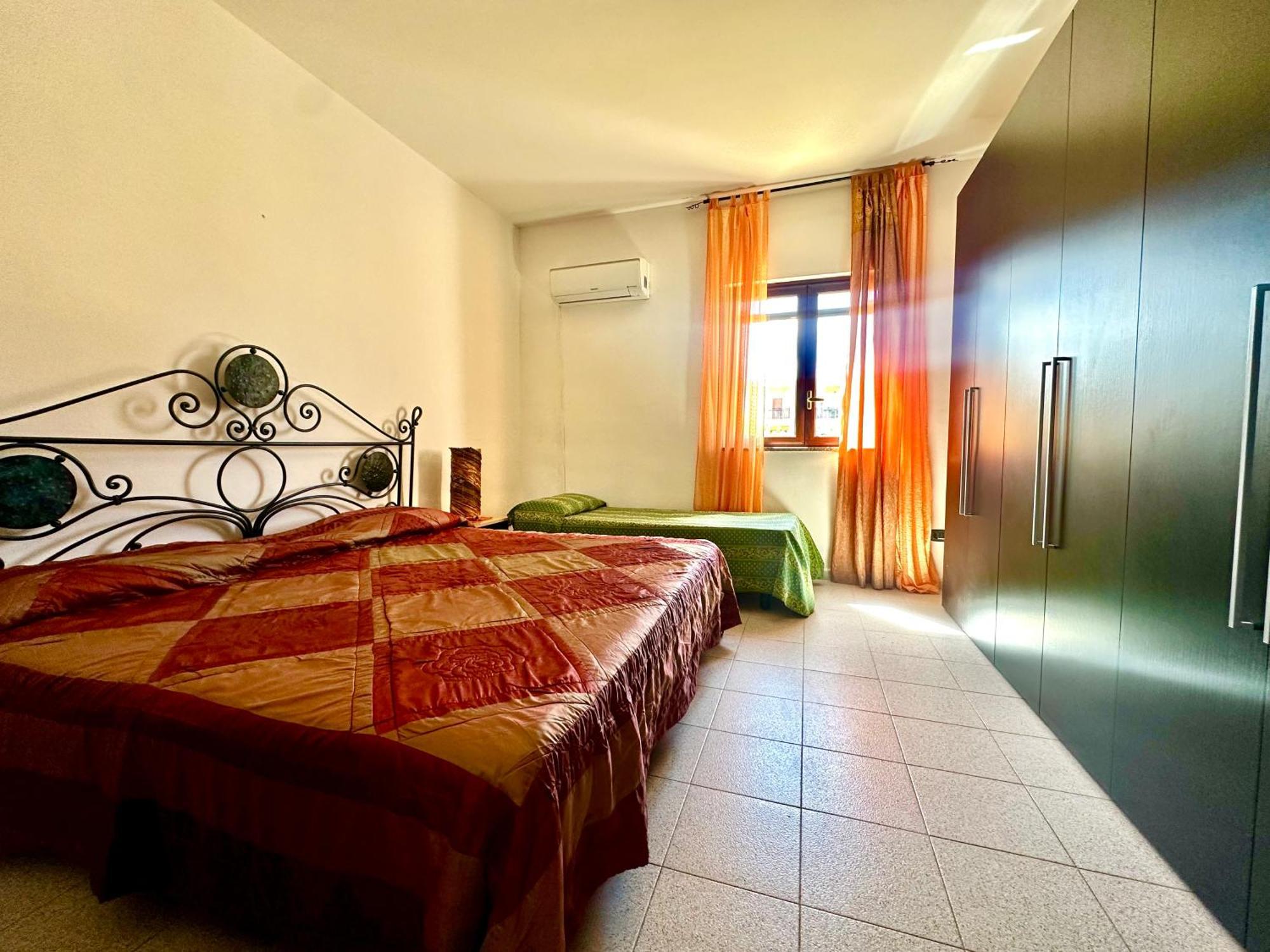 Casa Del Sole Appartement Campofelice Di Roccella Buitenkant foto
