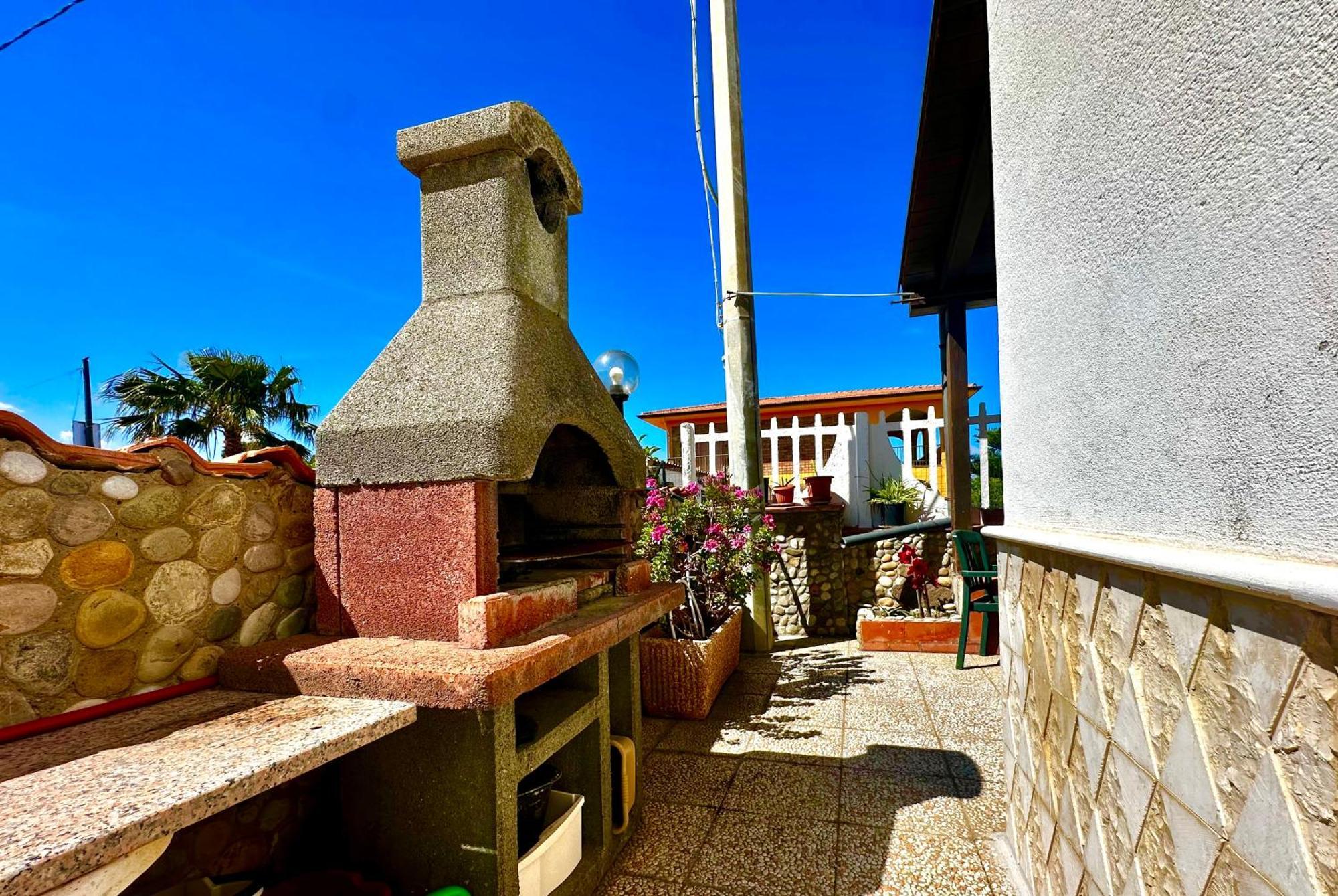Casa Del Sole Appartement Campofelice Di Roccella Buitenkant foto